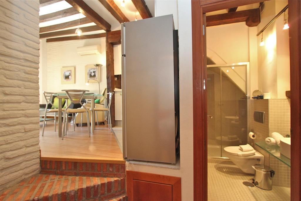 Apartamentos Inside Alhacaba Γρανάδα Δωμάτιο φωτογραφία