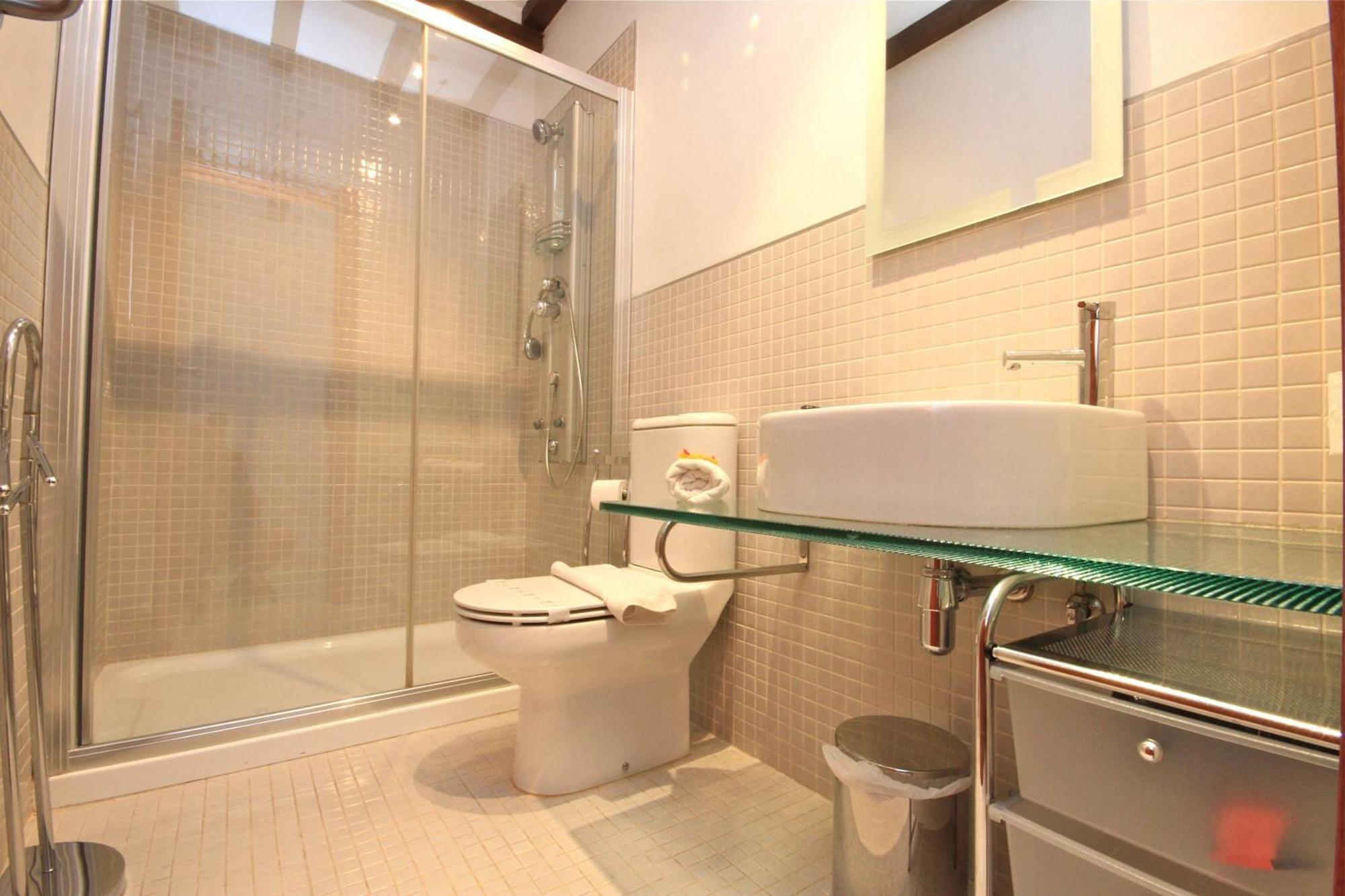 Apartamentos Inside Alhacaba Γρανάδα Δωμάτιο φωτογραφία